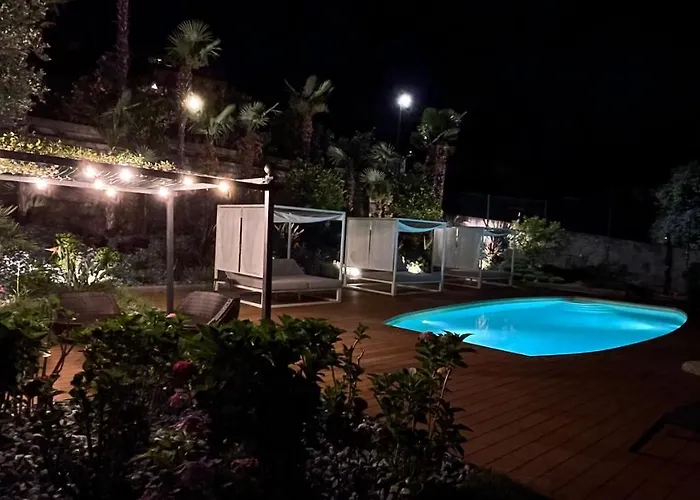 Charming Boutique לינה וארוחת בוקר 4*